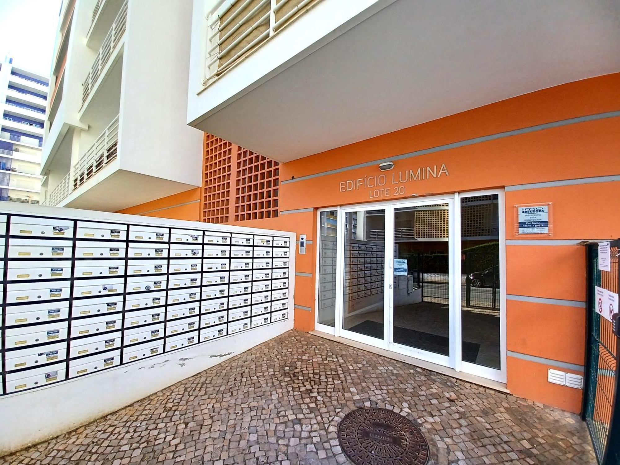 Edificio Lumina Sunshine Beach Apartment ポルティマン エクステリア 写真